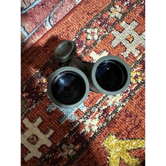 Celestron Outland Waterproof Binoculars - Picture 4 of 9